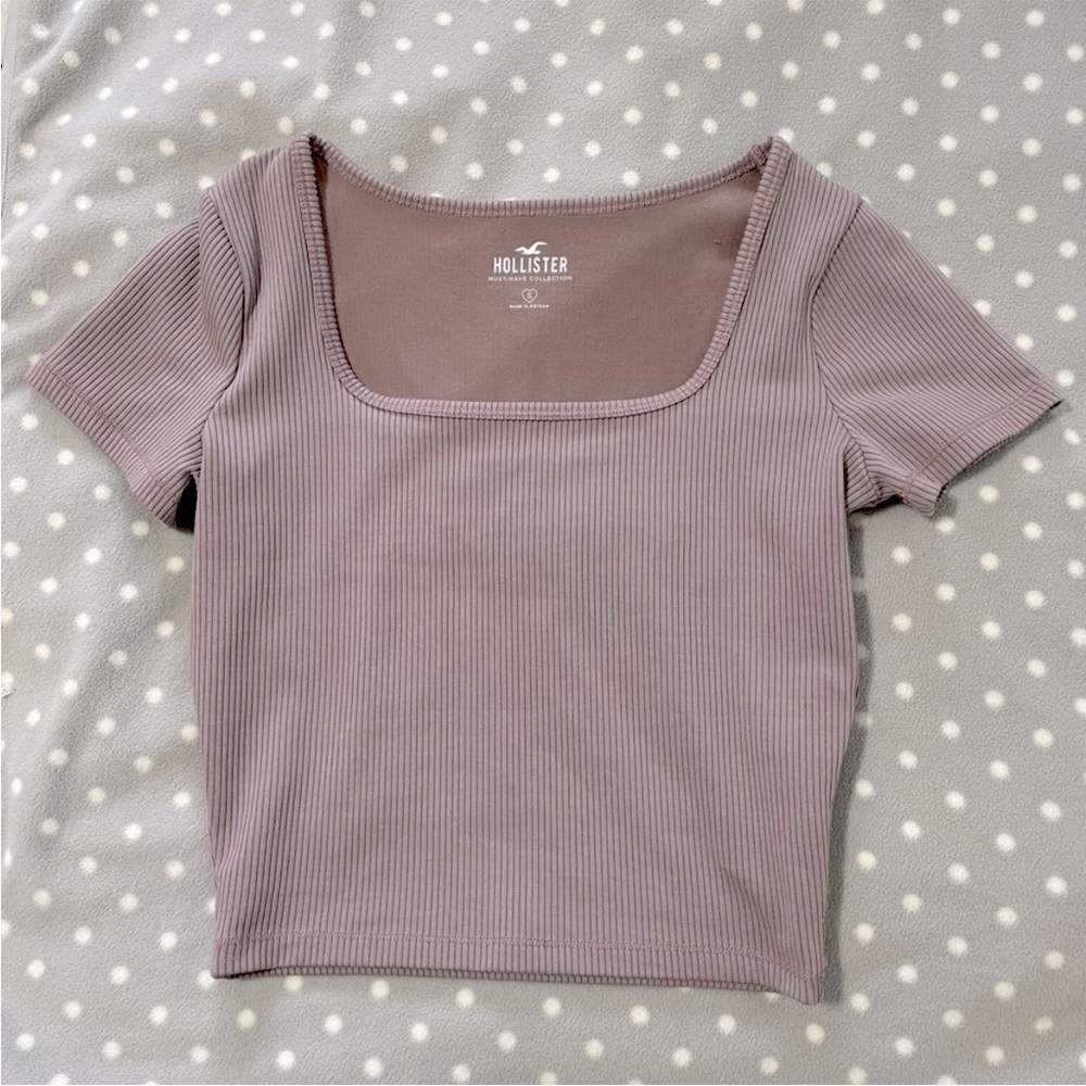 Hollister Women's Short Sleeve Ribbed Top in Light Purple Size S